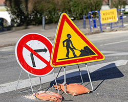 Scurit des travailleurs : limpact des panneaux de chantier sur la p
